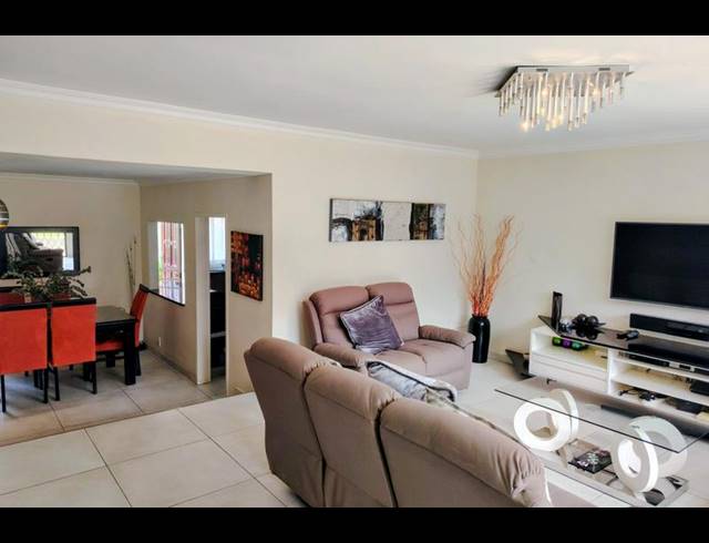 3 BEDROOM TOWNHOUSE FOR SALE IN BRUMA